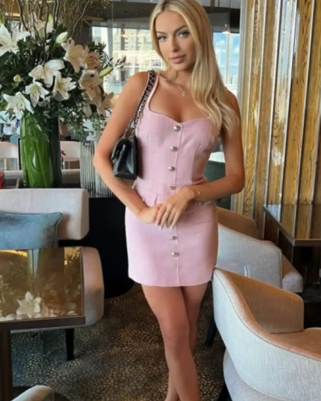 Длинноногие модели Стамбула Helen